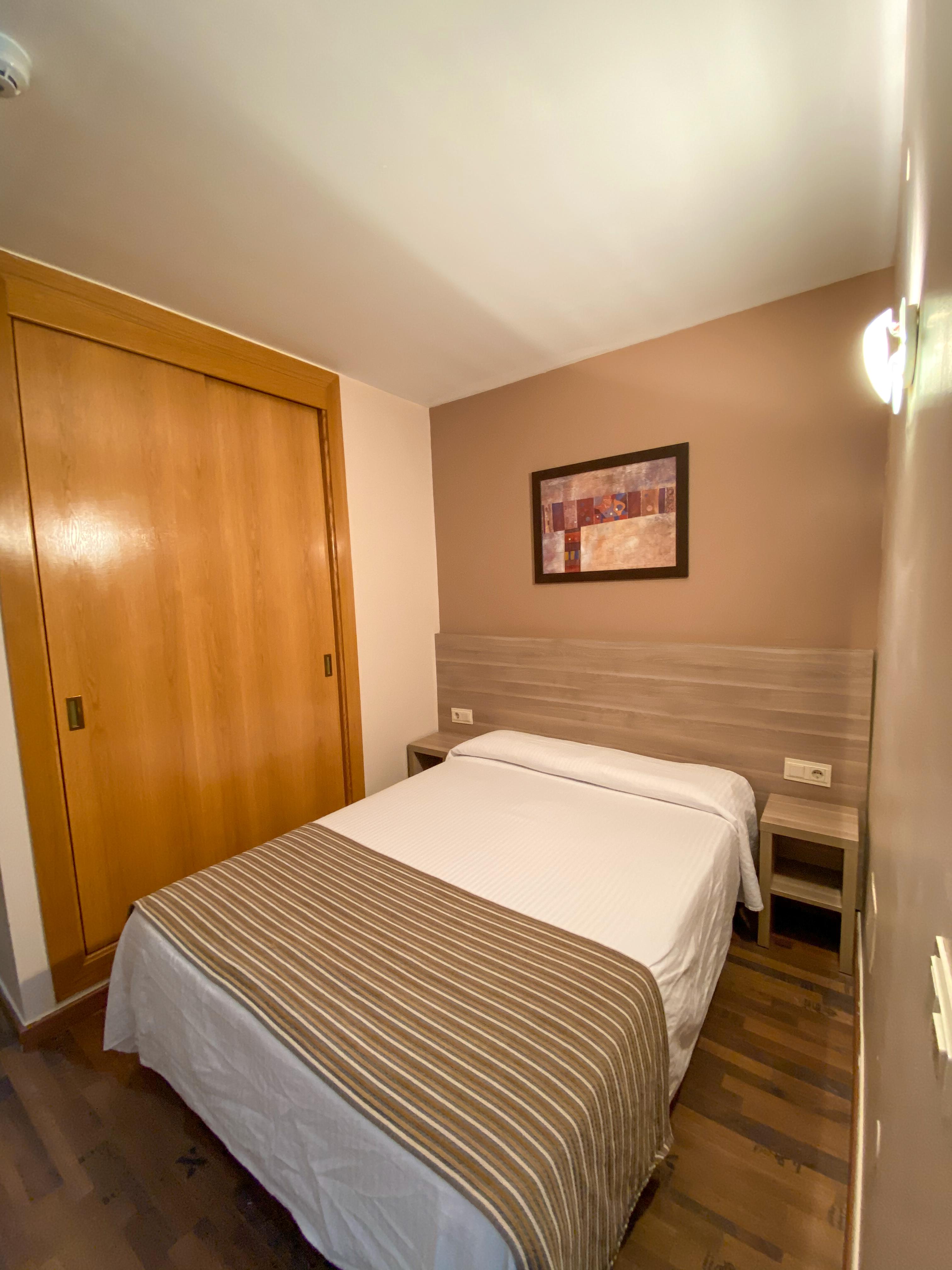 Somriu Hotel Vall Ski Incles Buitenkant foto