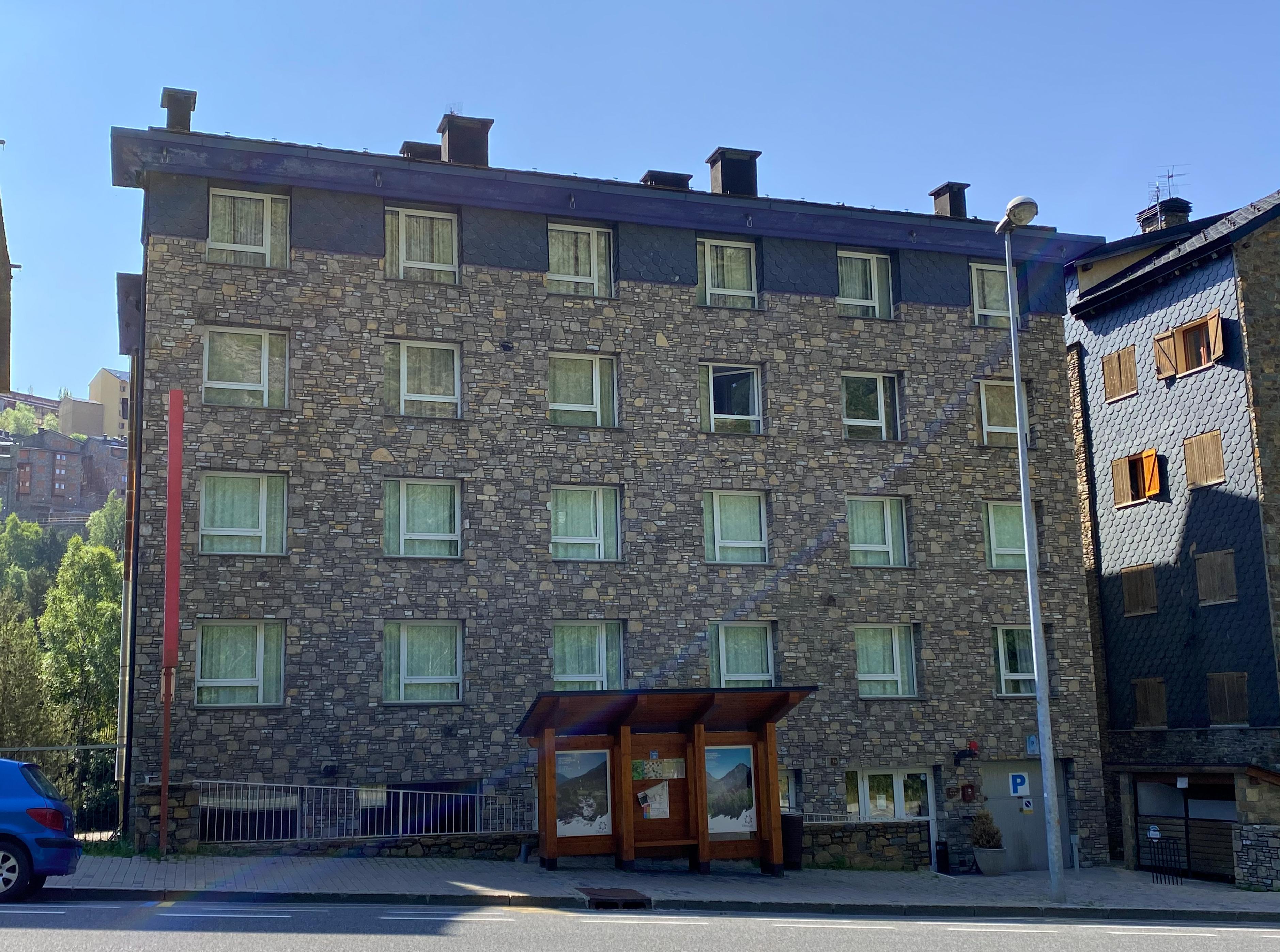 Somriu Hotel Vall Ski Incles Buitenkant foto