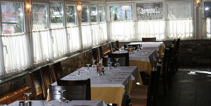 Somriu Hotel Vall Ski Incles Buitenkant foto