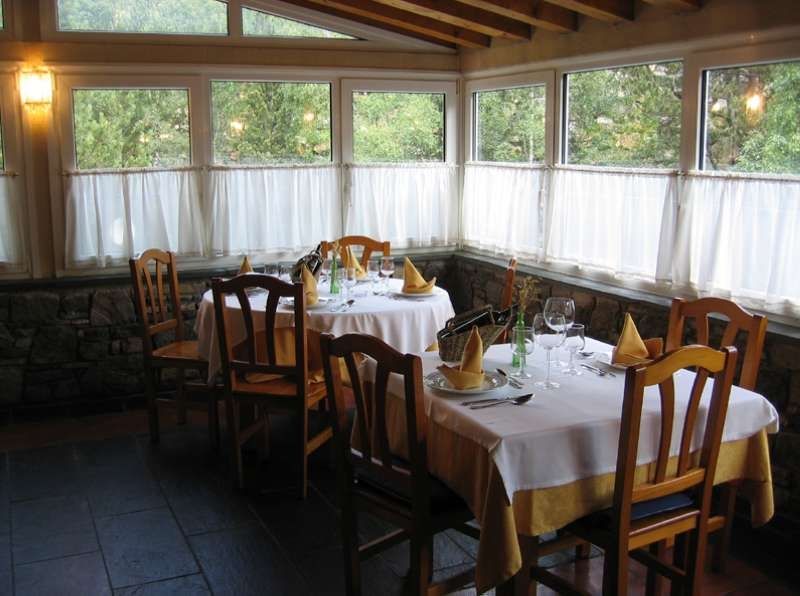 Somriu Hotel Vall Ski Incles Buitenkant foto