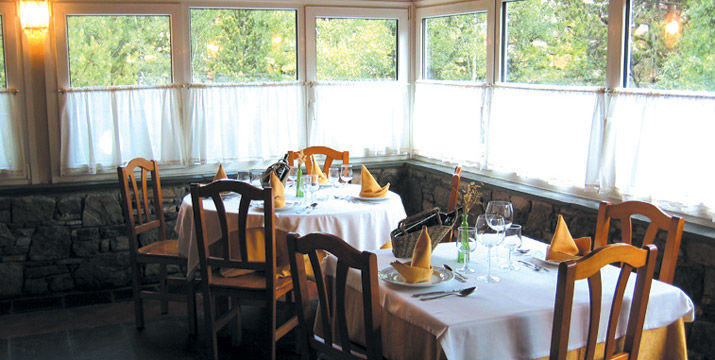 Somriu Hotel Vall Ski Incles Buitenkant foto